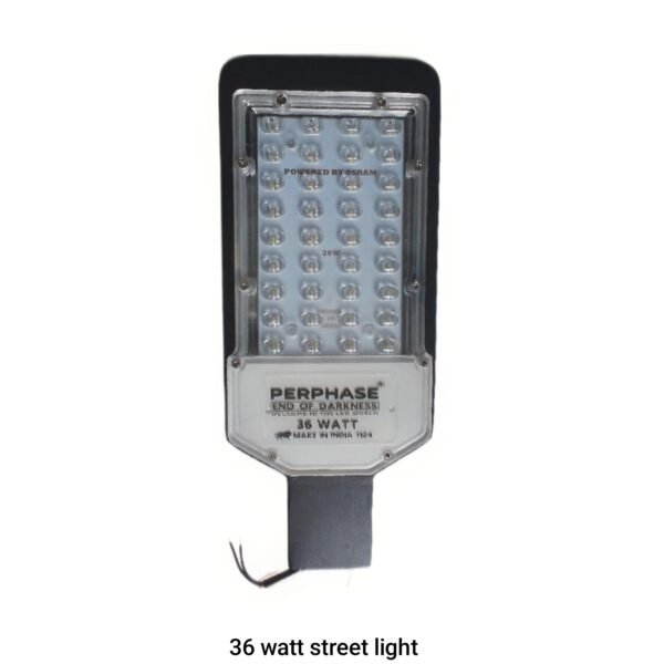 32 WATT LENS LED STREET LIGHT